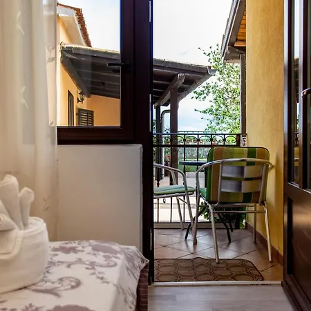 Jurman Guest house *